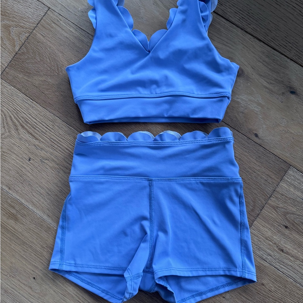 XL Y Tiger Friday Scalloped Matching Set